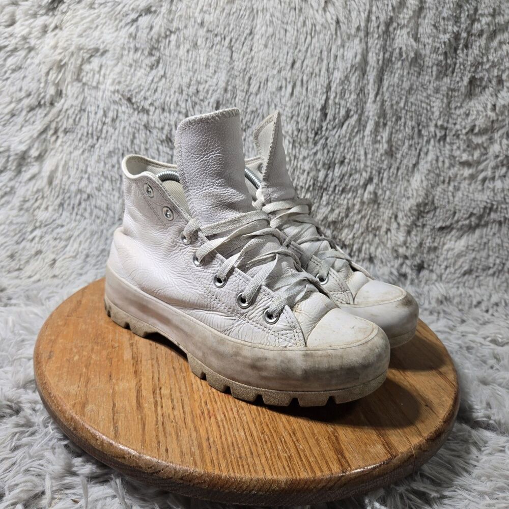 Converse Chuck Taylor Womens Size 8 White Leather Lug Sole Ankle Boots Sneakers